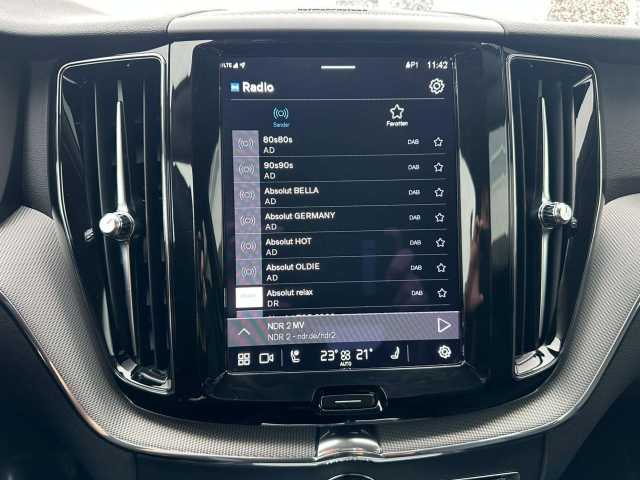 Volvo XC60 AWD Dark Plus