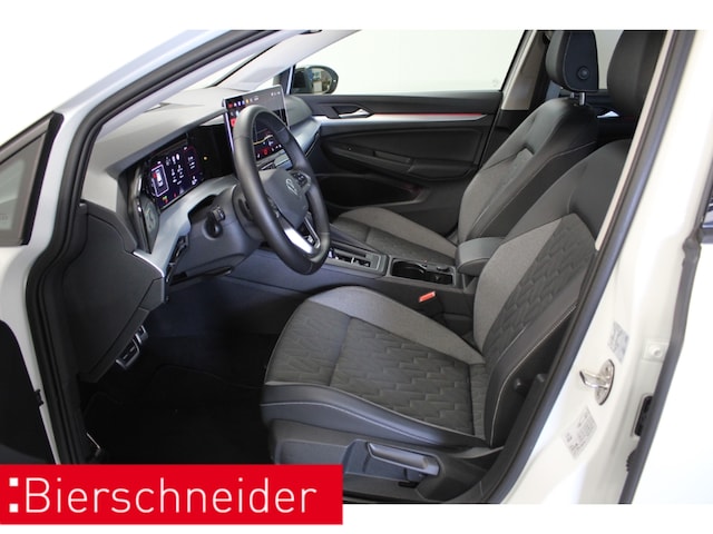 Volkswagen Golf 1.5 eTSI DSG IQ.Drive