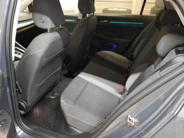 Volkswagen Golf 2.0 TDI DSG Golf VIII