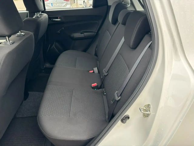 Suzuki Swift Club Hybrid