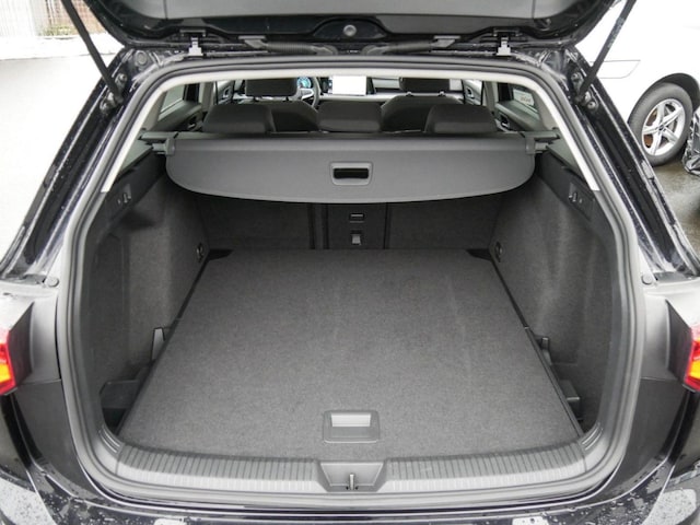 Volkswagen Golf 2.0 TSI IQ.Drive Style Variant