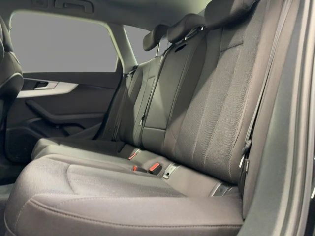 Audi A4 35 TDI S-Line