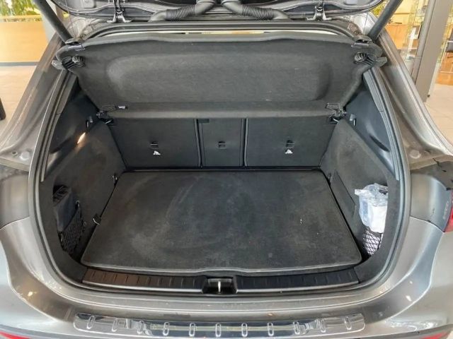 Mercedes-Benz GLA 180 Progressive