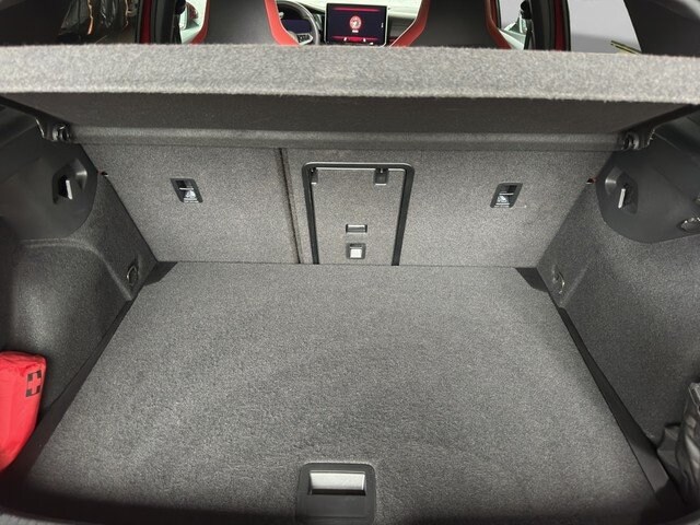 Volkswagen Golf 2.0 TSI DSG Golf VIII