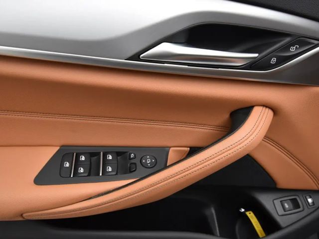 BMW 530 530e Touring