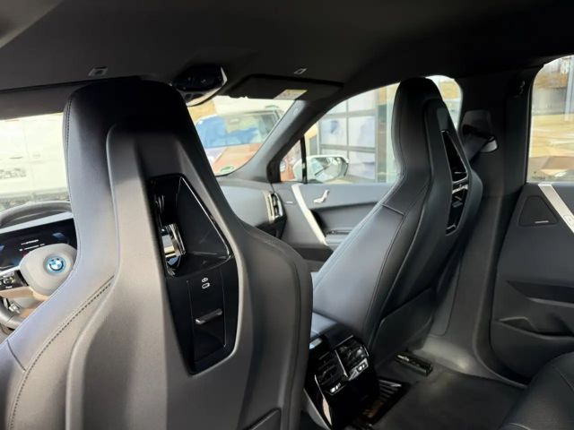 BMW iX xDrive40