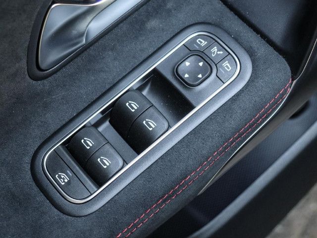 Mercedes-Benz CLA 180 AMG Line Shooting Brake