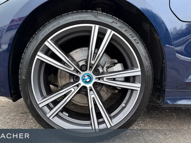 BMW 330 330e Touring xDrive