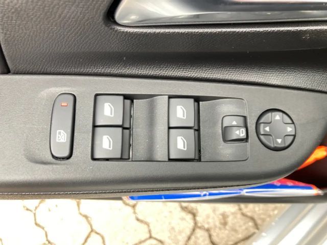 Opel Corsa F 1.2 Automatik SHZ PDC Tempomat CarPlay