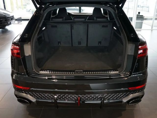 Audi RS Q8 Performance