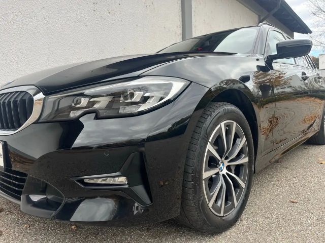 BMW 330 330e Sport Line Touring
