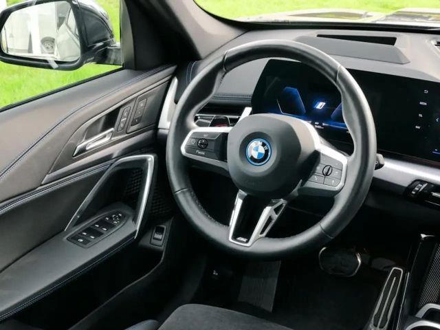 BMW iX1 Drive pro M-Sport xDrive30