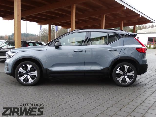 Volvo XC40 AWD Plus Recharge Twin Engine