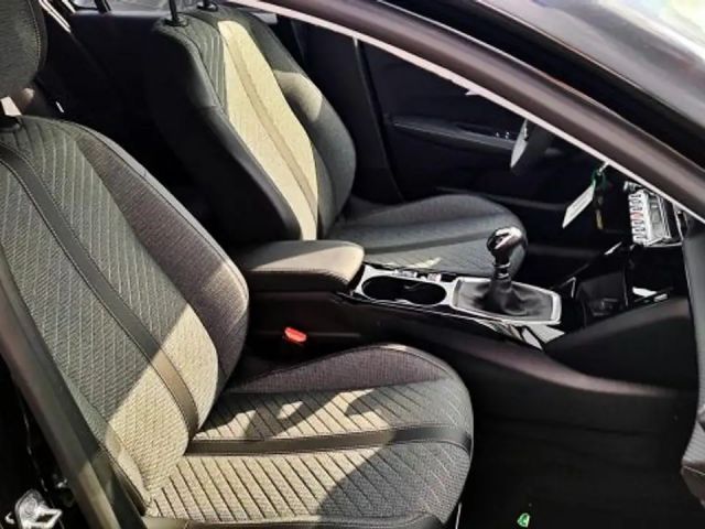 Peugeot 208 Allure Pack PureTech