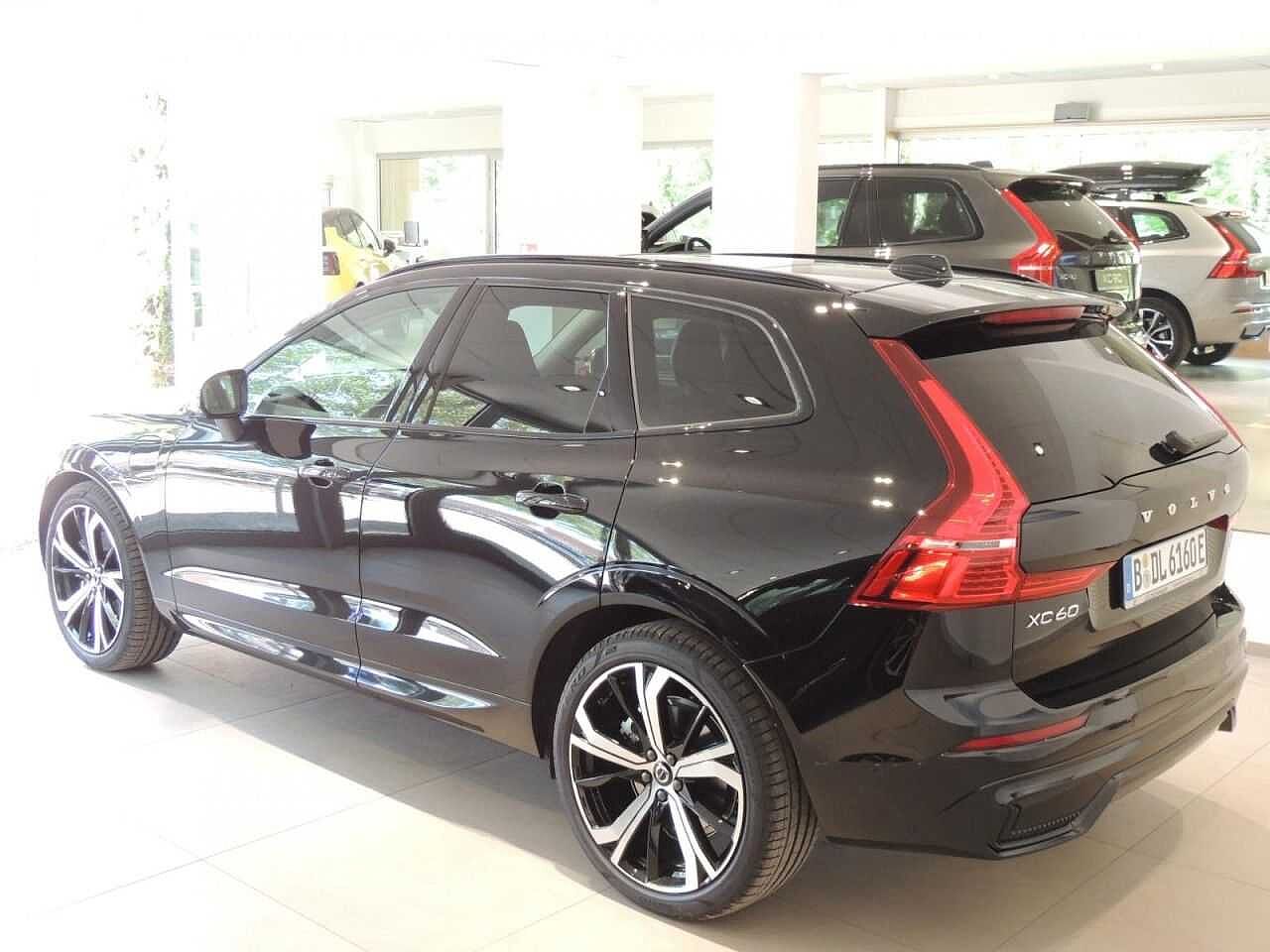 Volvo XC60 AWD Dark Plus Recharge T6