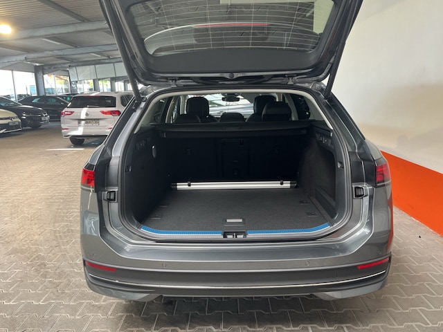 Volkswagen Passat 1.5 eTSI Business DSG