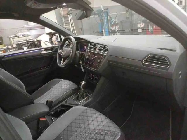 Volkswagen Tiguan 1.5 TSI DSG R-Line