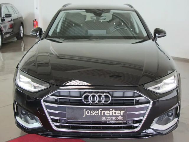 Audi A4 30 TDI Avant S-Tronic
