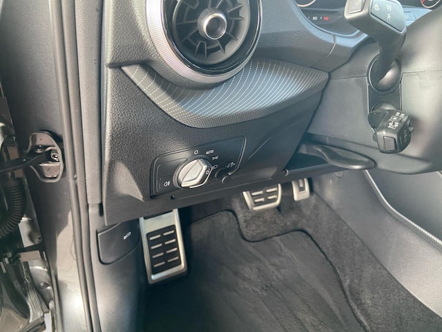 Audi Q2 35 TFSI S-Tronic