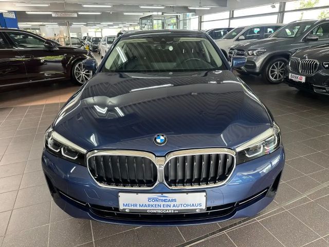 BMW 520 520d Business Line Sedan