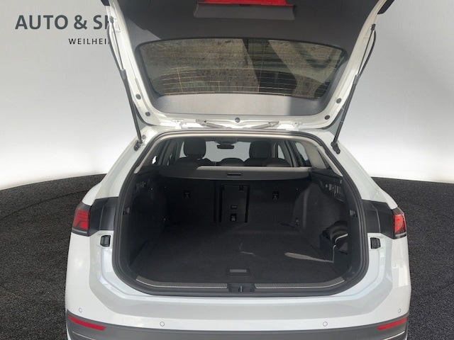 Volkswagen Passat 1.5 eTSI Business DSG Variant