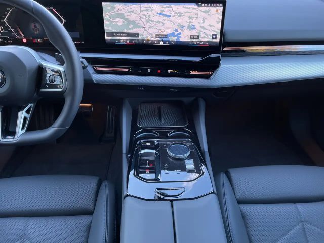 BMW 540 540d M-Sport Touring xDrive