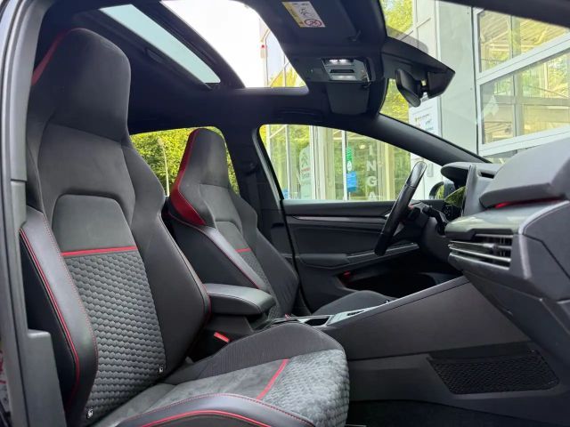 Volkswagen Golf DSG GTI Golf VIII IQ.Drive