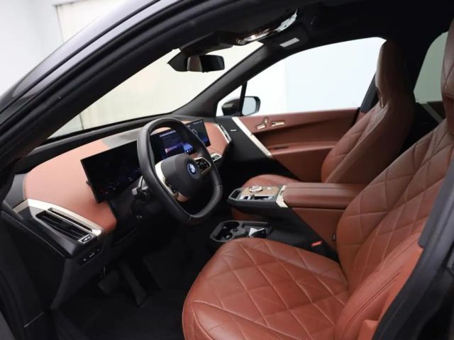 BMW iX LUCHTVERING - LASERS - SKY LOUNGE - SPORT PACK