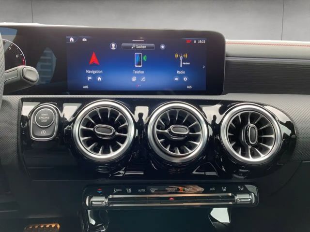 Mercedes-Benz CLA 180 CLA