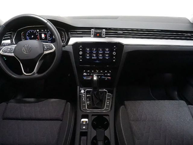 Volkswagen Passat Business DSG
