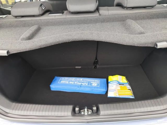 Hyundai i10 1.0 2WD Trend