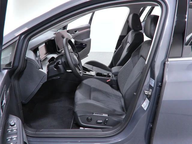 Volkswagen Golf 1.5 eTSI DSG Style Variant