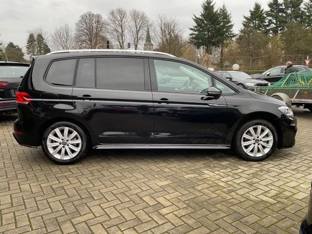 Volkswagen Touran 1.5 TSI DSG R-Line