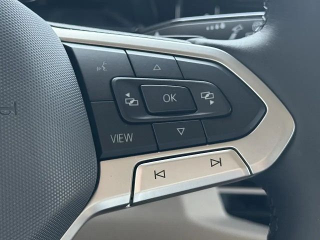 Volkswagen Multivan 2.0 TDI DSG Lang Life T7