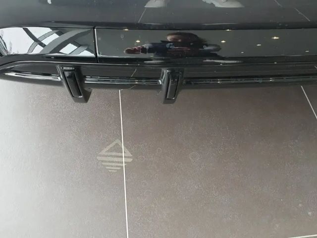 Audi S6 e-tron e-tron