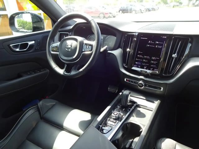 Volvo XC60 R-Design Recharge T8