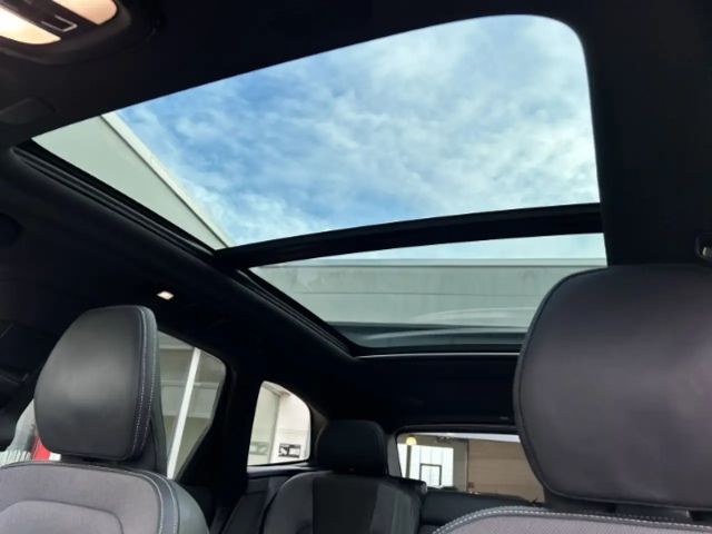 Volvo XC60 Dark Plus