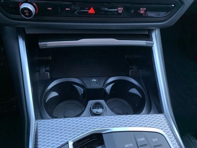 BMW 318 318i M-Sport Sedan Touring