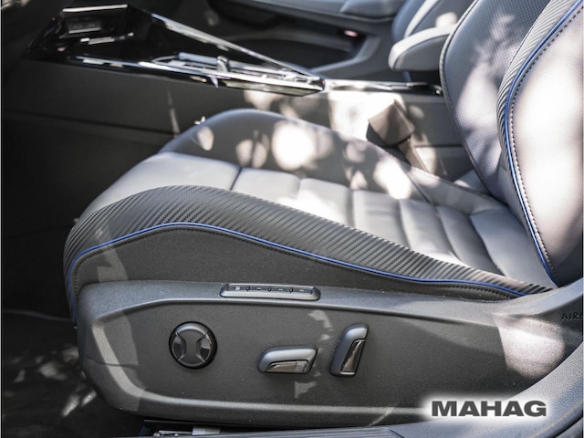 Volkswagen Golf 2.0 TSI Golf VIII