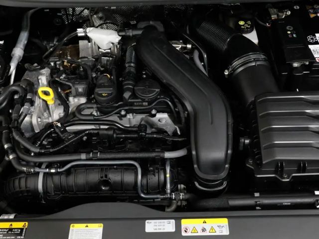 Volkswagen Touran 1.5 TSI DSG R-Line