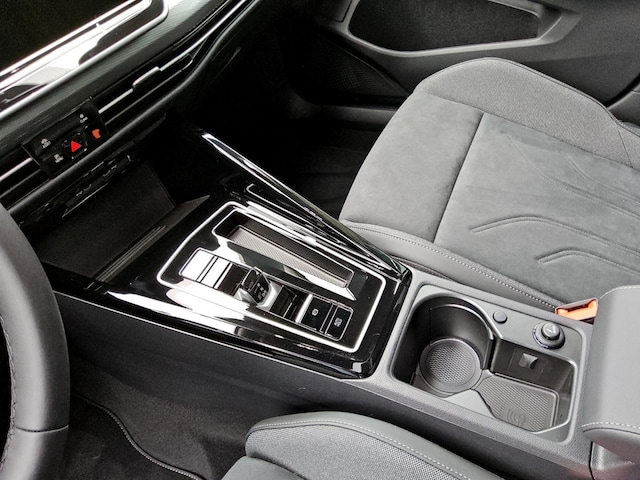 Volkswagen Golf Style Variant