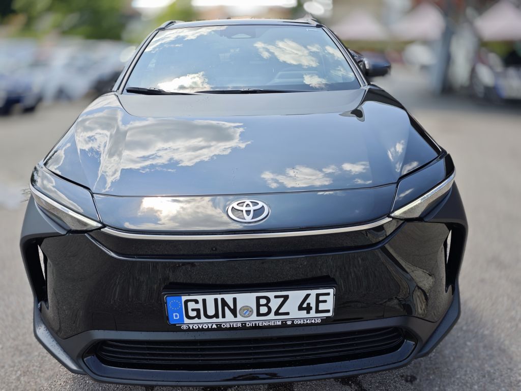 Toyota bZ4X 