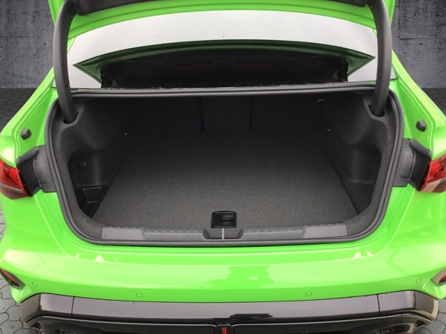 Audi RS3 Quattro S-Tronic Sedan