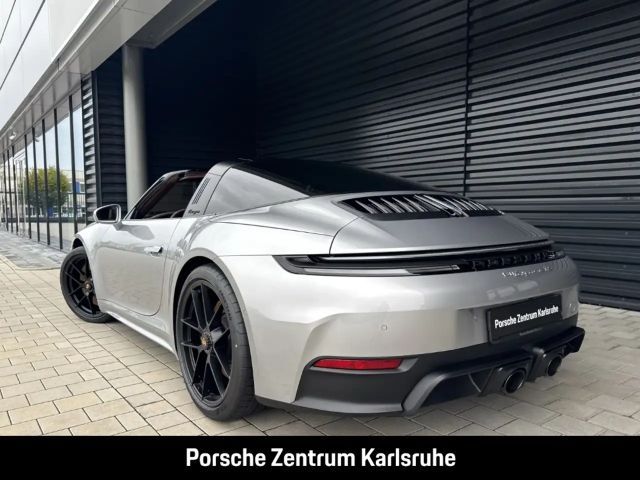 Porsche 992 4 Coupé GTS Targa