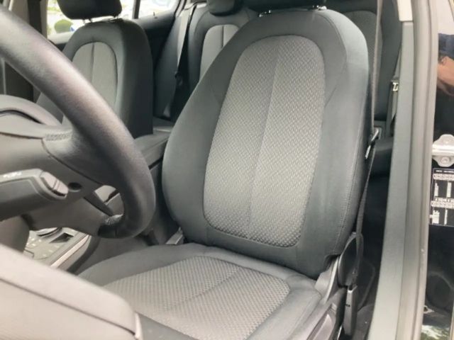 BMW 118 118i 5-deurs Sedan