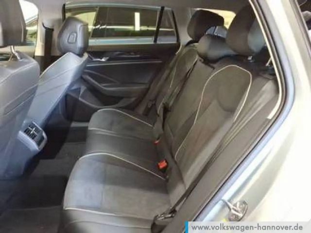 Volkswagen Passat 1.5 eTSI DSG Variant