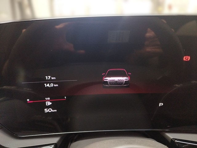 Audi A6 Avant Quattro S-Tronic