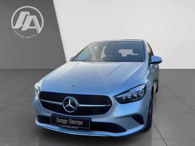 Mercedes-Benz B 180 Progressive Sedan