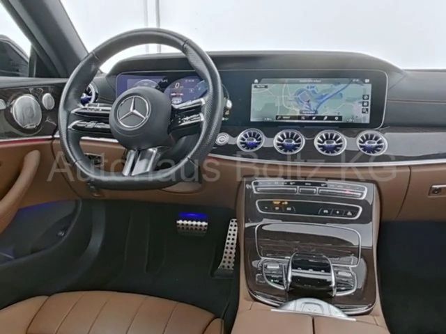 Mercedes-Benz E 220 AMG Line Cabriolet E 220 d