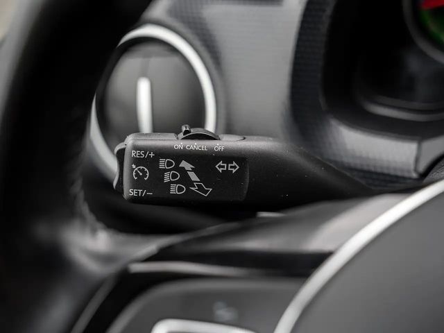 Volkswagen e-up! KAM SHZ MFL TEMPOMAT